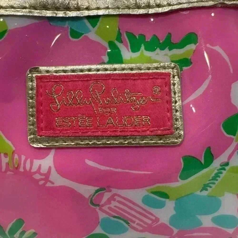 Lilly Pulitzer & Estée Lauder make up bag. Brand new!